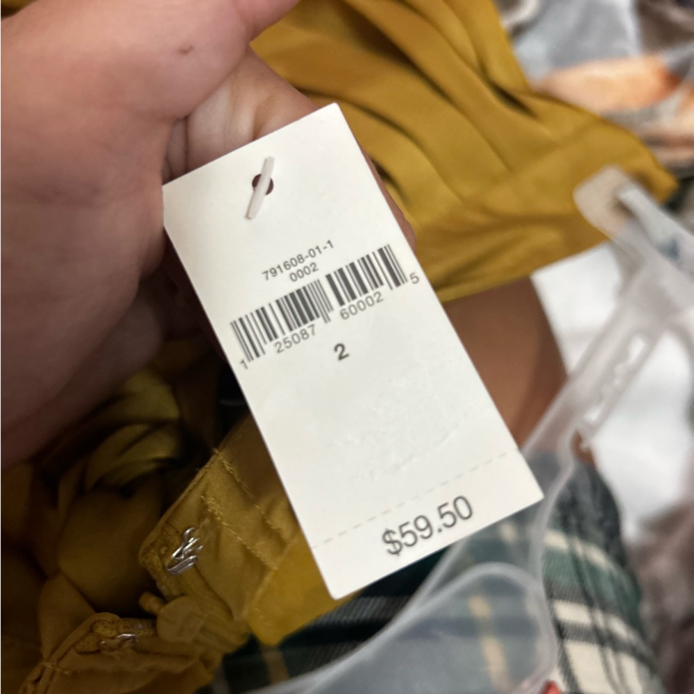 NWT Gap gold pleated bow back detail skirt - Picture 6 of 7